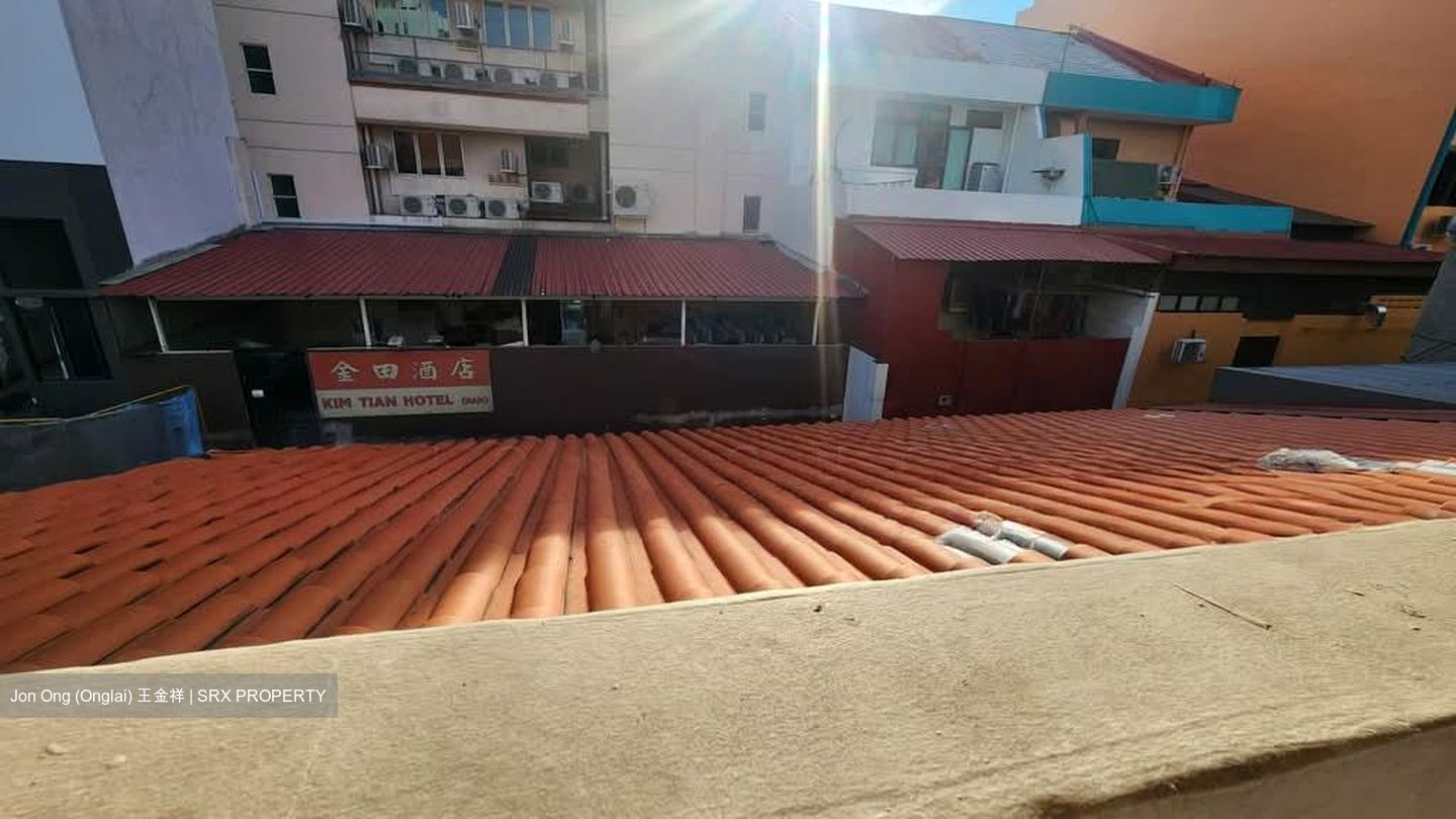 Lorong 14 Geylang (D14), Terrace #584990711